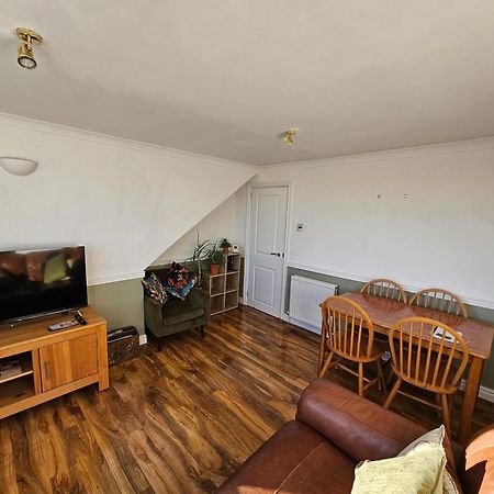 2 Bed Apartment Lakeside On The Promenade Southport Exteriér fotografie