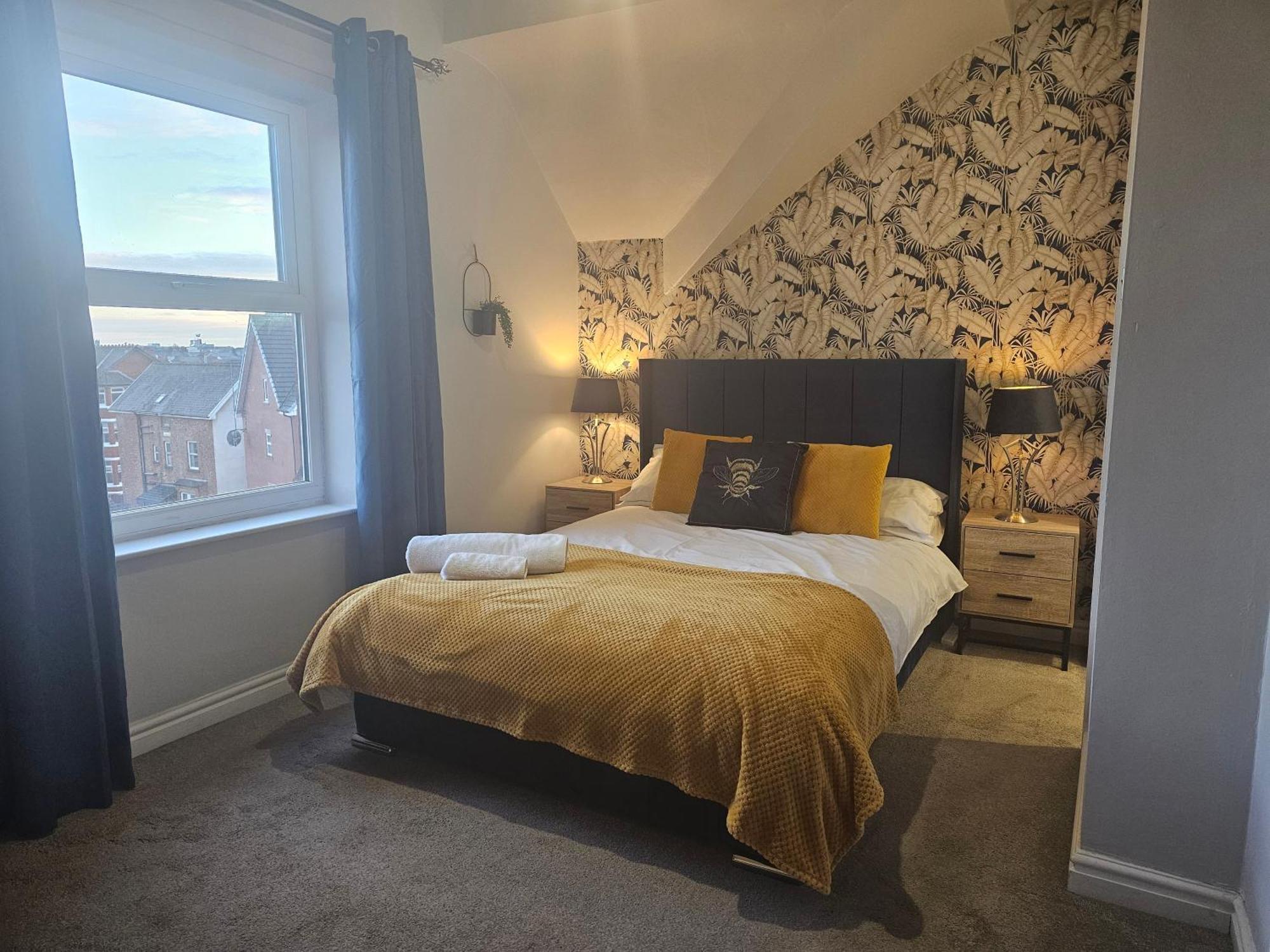2 Bed Apartment Lakeside On The Promenade Southport Exteriér fotografie